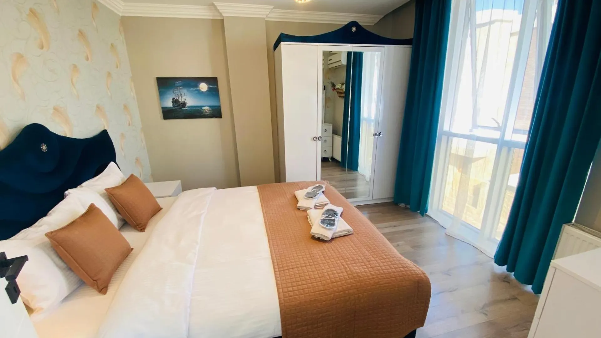 Royal Loft Suit Antalya 4*,  Türkiye
