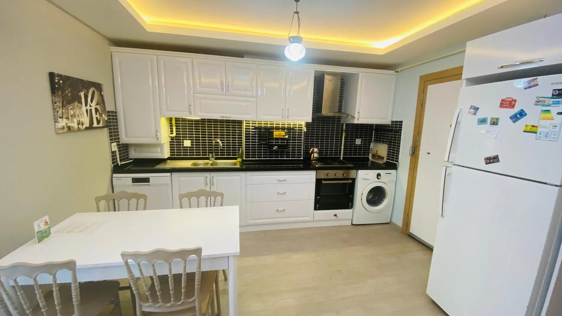 Royal Loft Suit Antalya Aparthotel